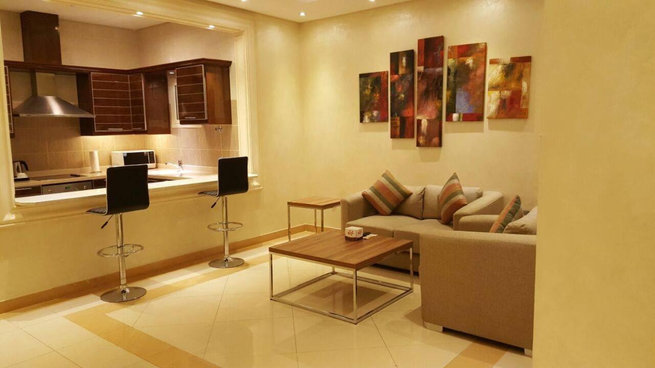 Mandarin Alshamal Hotel Apartments Рияд Екстериор снимка
