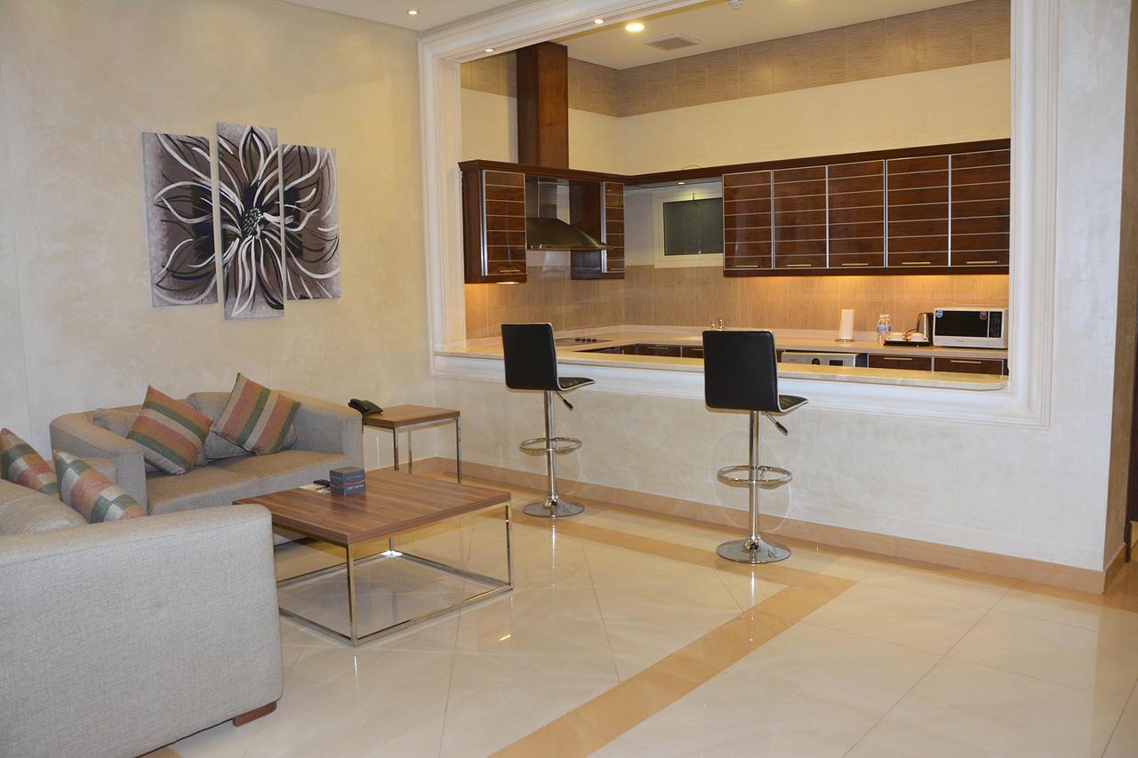 Mandarin Alshamal Hotel Apartments Рияд Екстериор снимка
