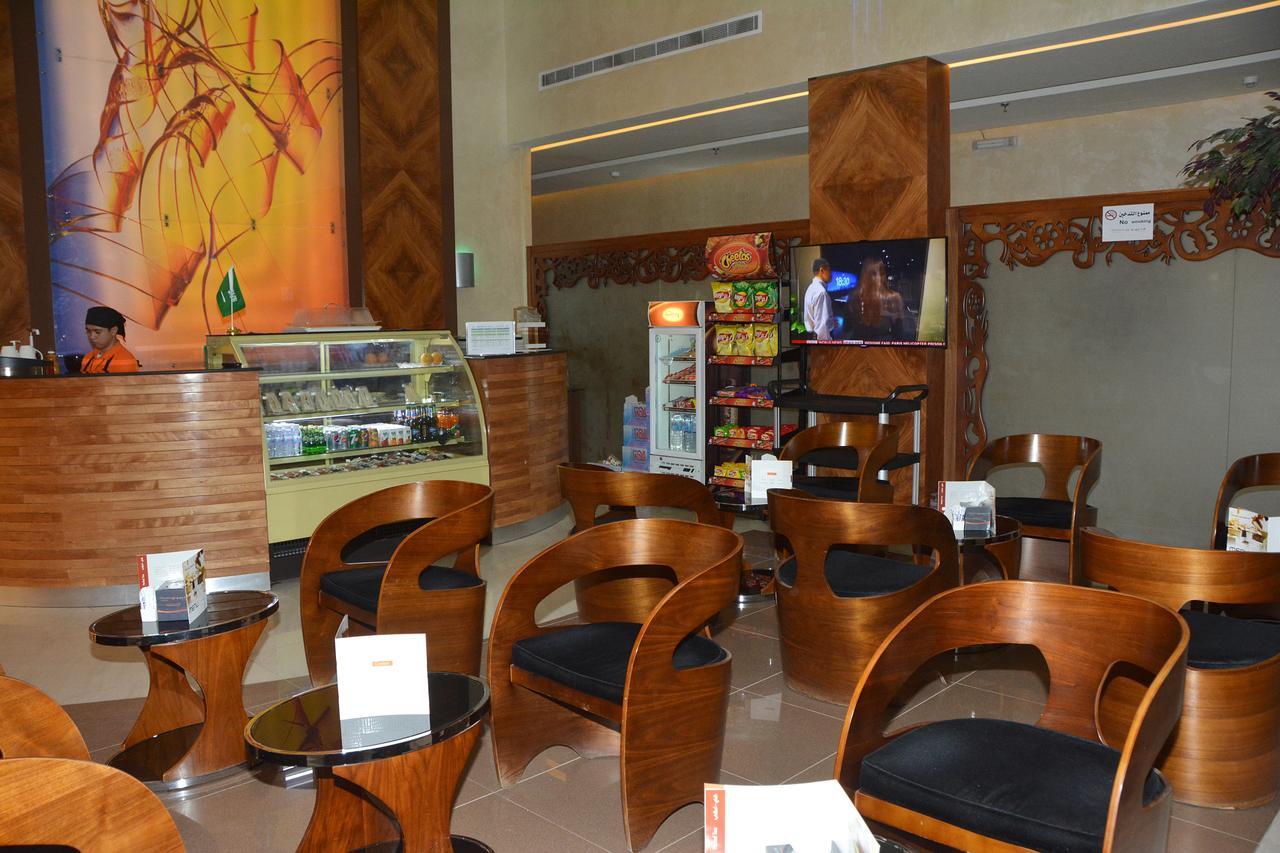 Mandarin Alshamal Hotel Apartments Рияд Екстериор снимка