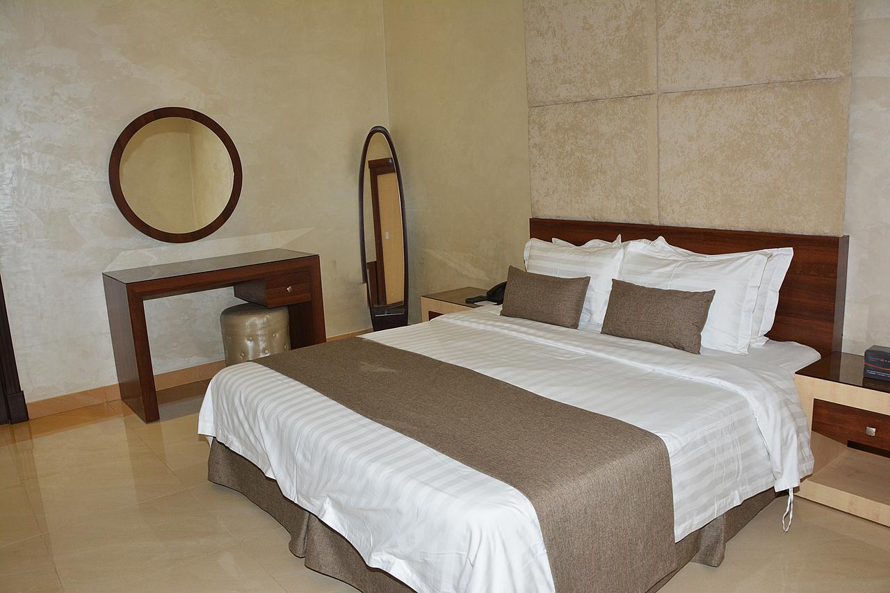 Mandarin Alshamal Hotel Apartments Рияд Екстериор снимка