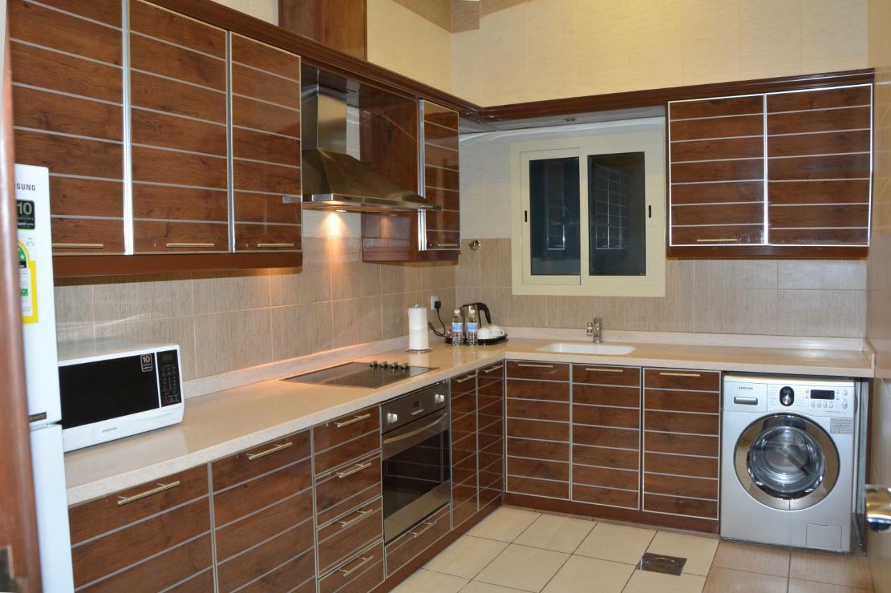 Mandarin Alshamal Hotel Apartments Рияд Екстериор снимка